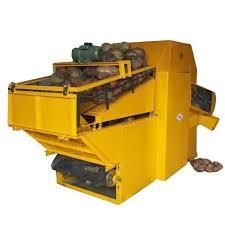 Power Operated Coconut Dehusking Machine