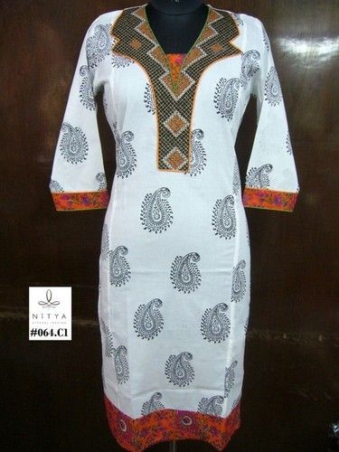 Jaipuri Cotton Print Zari Tagai Yoke Kurti