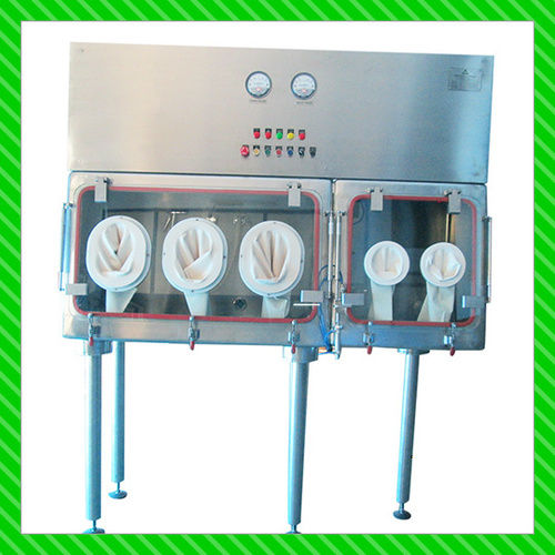 Pharmaceutical Charging Isolators