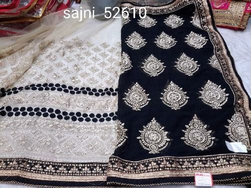 Half White and Black color kanchi pattu handloom saree with temple border  saree design -KANP0001192