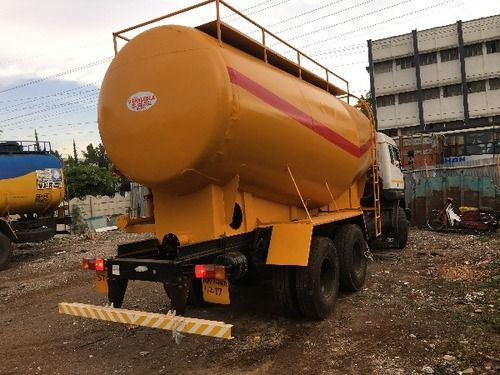 29cu.M Fly Ash / Cement Bulker For Tata 2518 Vehicle