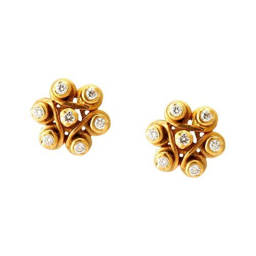 Yellow Gold Diamond Earring