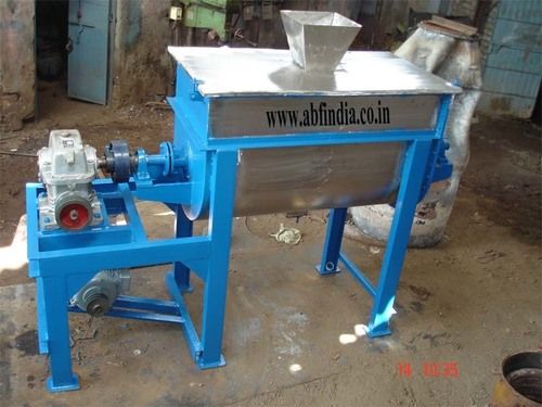 Horizontal Ribbon Blender