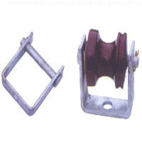 D Iron Clamp