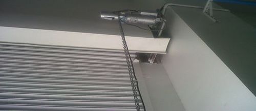 Rolling Shutter With Key Side Motors