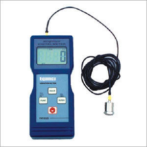 Digital Vibration Meter - Frequency Range 10 Hz - 1 kHz, Velocity Measuring 200 mm/s | Separate Vibration Probe, RMS & Peak Measurement, Data Hold, Memory Function with Hard Carrying Case