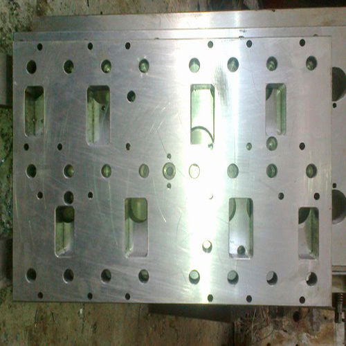 Hot Runner Preform Mould