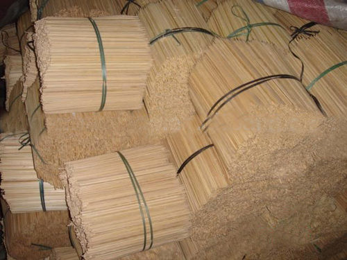 Natural Round Bamboo Sticks