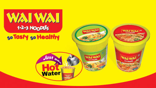 Cup Noodles - 65g Microwave Friendly Cups | Available in Veg and Chicken Flavours, Includes Fork for Convenience