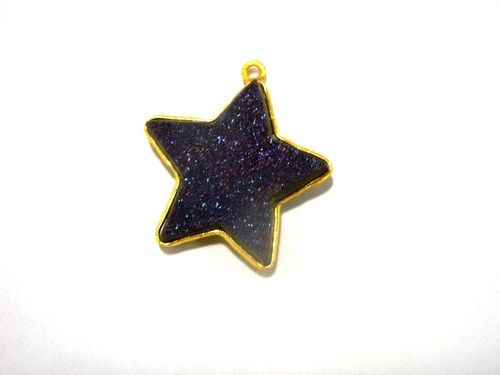 Star Shape Druzy Pendant