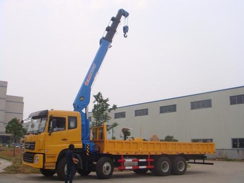 Truck Crane 12 Ton 