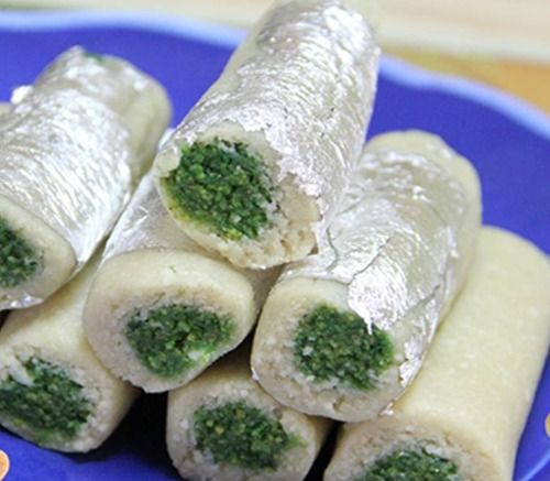 Kaju Pista Roll