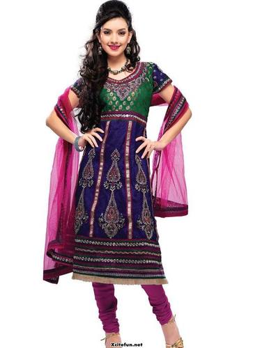 Traditional Salwar Kameez 