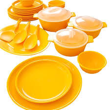 Plain Yellow Dinner Set