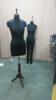 Plastic Half Bust Mannequins Age Group: Adults