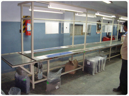 Assembly Line Belt Conveyors - Heavy-Duty Design , Multi-Functionality for Diverse Industries