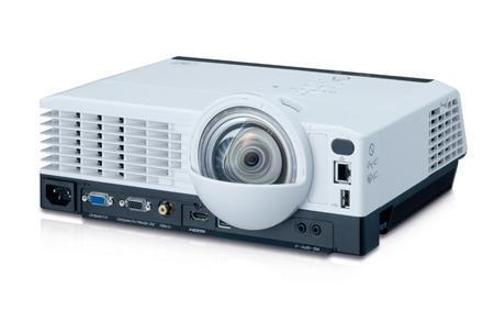 Short Throw Projectors