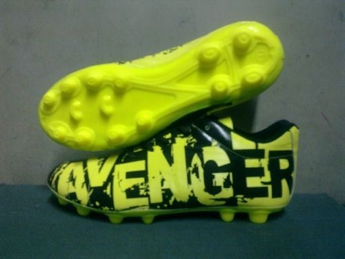 Football Shoes Avenger