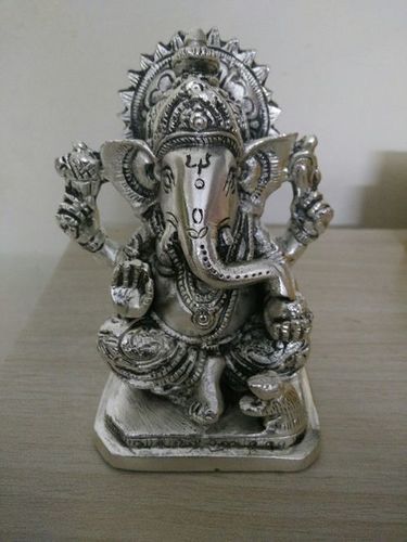 Easy To Clean Ganesha Statue