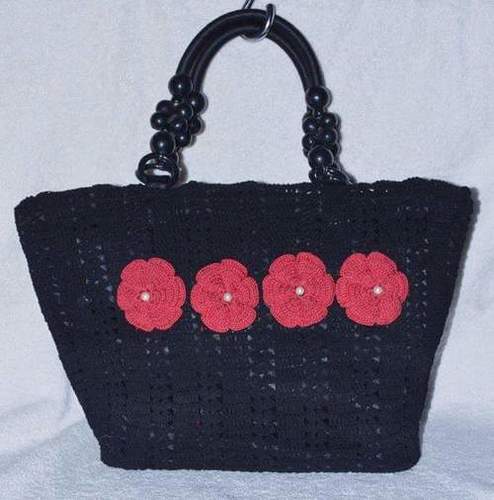 Saks Fifth Avenue Black Crochet Crossbody Purse (9x10