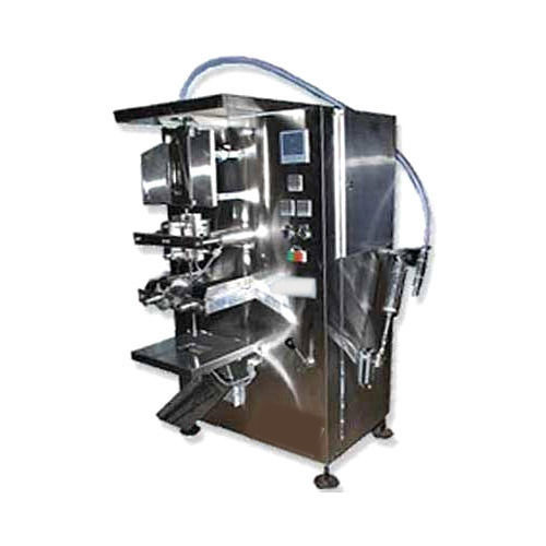 Free Flow Liquid Filling Packaging Machine