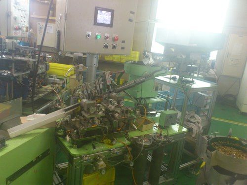 Compartment Boxes Pre-Coating Thread Locking Machine For Cap Nut