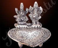 White Metal Incense Burner And Candle Stand