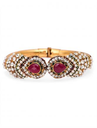 Traditional Rajasthani Emerald Pearl Bangle