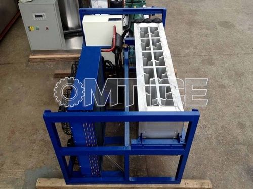 Omt 3Ton Direct Cooling Ice Block Machine Capacity: 3000 Cubic Millimeter (Mm3)