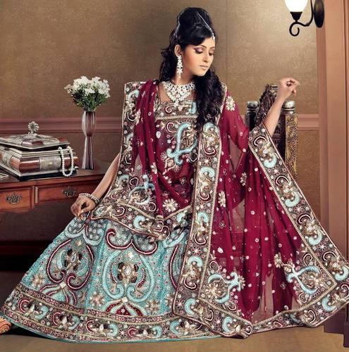 Shaadi hotsell bazaar lehenga