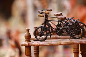 Cycle Handcrafted Metal Toy