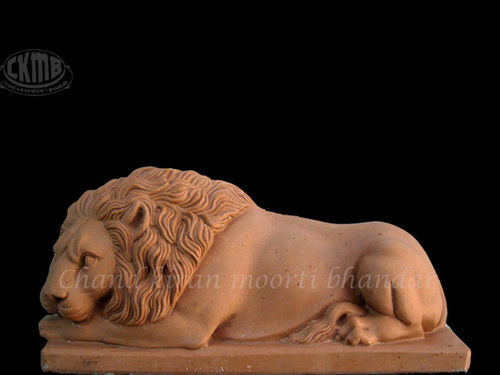 Lion Statue - Crafted with Finest Materials, Available in Various Sizes and Designs | Quality Assured, Elegant Lion Finish