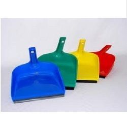 Polished Plastic Dust Pan