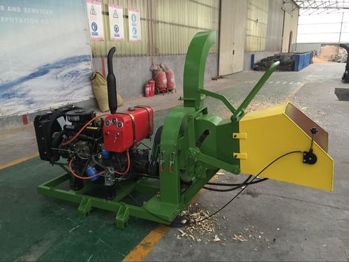 Diesel Engine Small Wood Chipper Capacity: 9-13 Cubic Meter (M3)