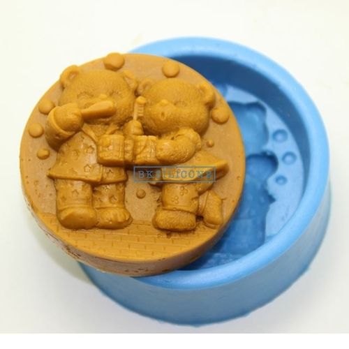 Lover Bear Brush Teeth Silicone Chocolate Mold