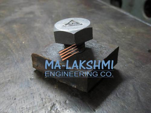 नट और बोल्ट 