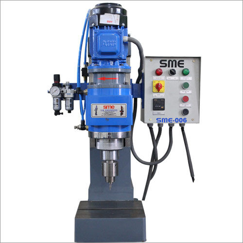 Industrial Use Riveting Machine