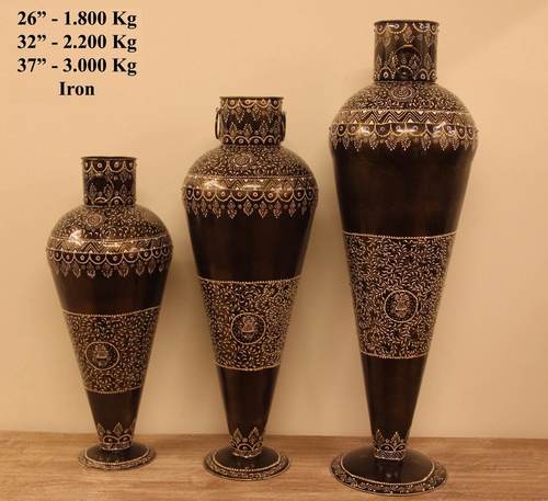 3 Set Iron Vase