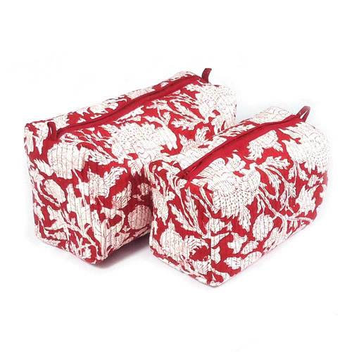 Amarnath Red 1959 Cosmetic Bag Quilted