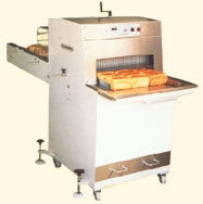 Conveyor Bread Slicer