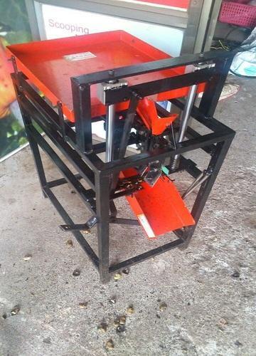 Manual Cashew Cutting Machine