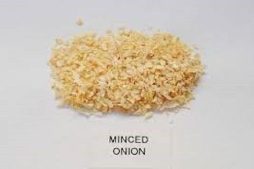 Onion Minced - Particle Size 1-3mm, Moisture Content 5-6%, Pure White Quality