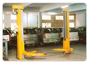 Two Post Hydraulic Lift