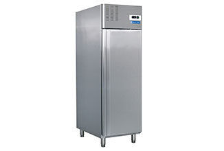 Reach In Chillers And Freezers