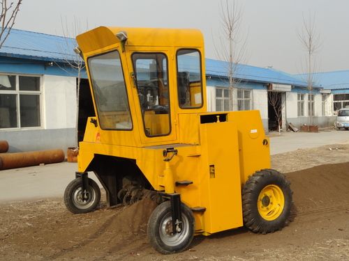 Self Propelled Compost Turner