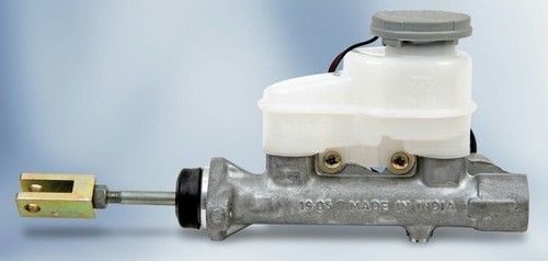 Tandem Master Cylinder - Cast Iron and Aluminum | Leakproof Design, Long Service Life