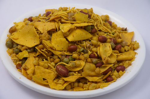 spicy mixture namkeen