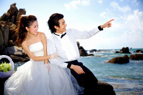 Pre-Wedding Photography Service Application: Industrial