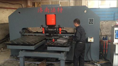 CNC Punching Machine