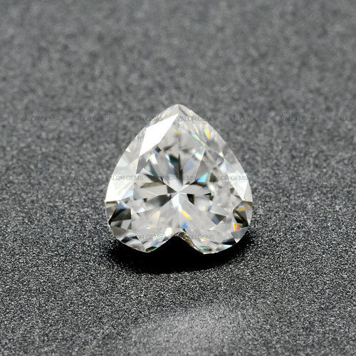 Excellent White Heart Moissanite Stones